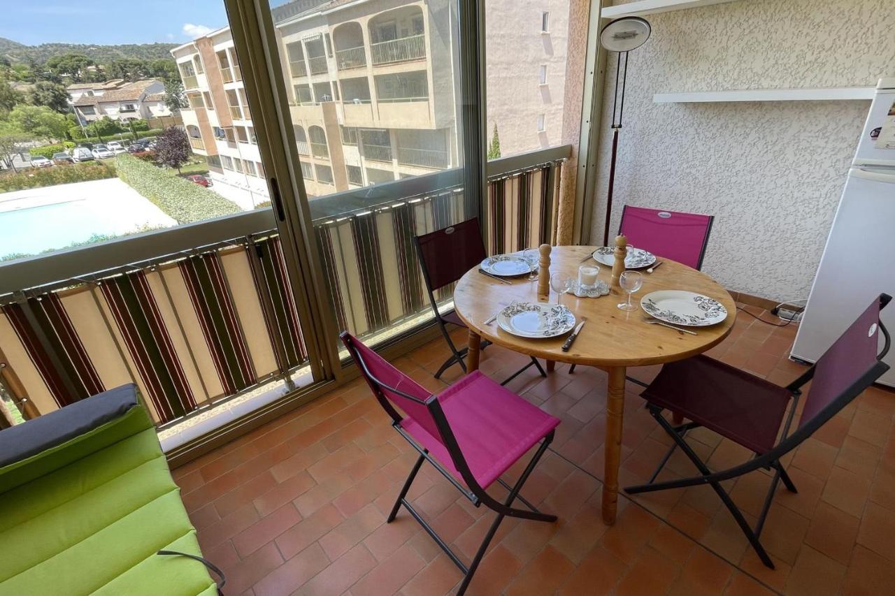 T2 With Balcony Close To The Sea 생트막시메 외부 사진